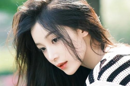 爆红明星被曝隐婚生子! 爆红明星被曝隐婚生子!
